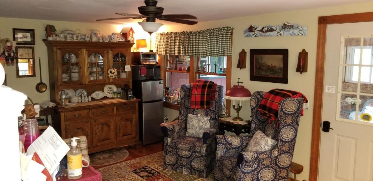 Eastgate Inn B&B Lenox Bagian luar foto